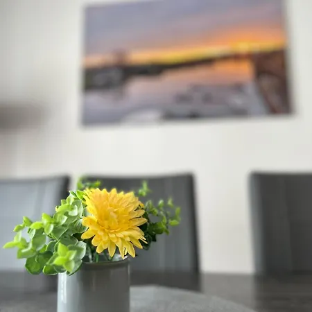Havel Homes Mit 3 Sz Und Magentatv * Brandenburg (Brandenburg an der Havel)